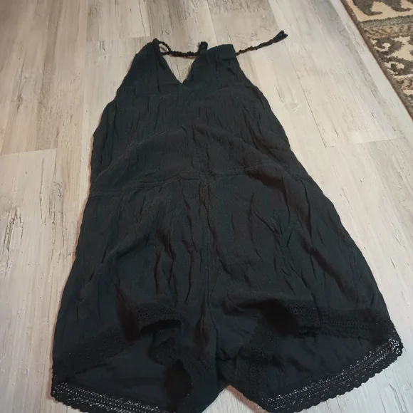 Aerie Shorts Romper - Picture 3 of 4